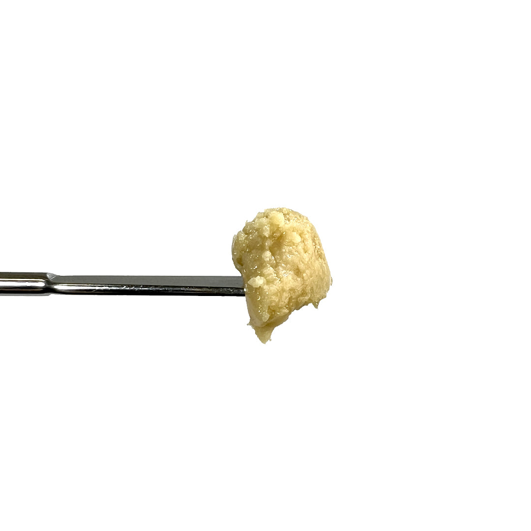 30% sativa hybrid made by crossing GMO and Papaya strains. True to its name, it has a savory garlic flavor with notes of peppery sage and pine. The aroma is bold and pungent, featuring garlic with hints of spicy diesel and earthy pepper that get stronger with each puff.