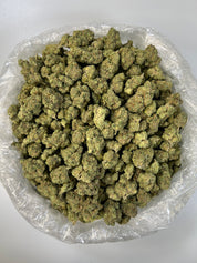 Puffy THC-A Flower Biscotti Biscotti is an indica-dominant hybrid praised for its potent and relaxing effects. It is a cross between Gelato #25, South Florida OG, and a third undisclosed strain, combining the best qualities of its lineage. Users often experience a calming body high paired with a euphoric mental uplift, making it ideal for unwinding and stress relief. This strain is well-suited for evening use, providing a soothing and comforting experience.