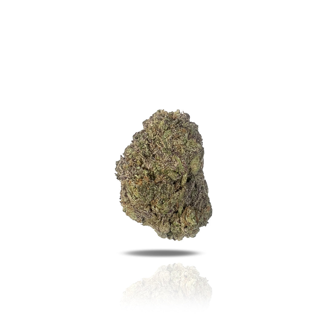 PUFFY Green Lantern THCa is a sativa-dominant hybrid known for its energizing and uplifting effects, making it a popular choice for daytime use. It originates from a cross between Green Crack and White Rhino, inheriting a balanced profile of focus and relaxation. Features shades of light green with deep purple coated in tiny sparkling trichomes. Green Lantern offers users a powerful yet smooth experience that can enhance creativity and mental clarity.