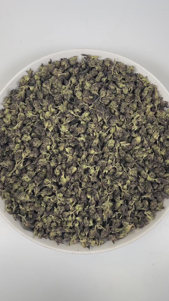 PUFFY The Sauce (smalls) is a sativa-dominant hybrid THCa strain expertly crafted from the renowned pairing of Green Ribbon BX and Gorilla Glue 4 (GG4). The aroma opens with rich notes of grape and fruity sweetness, underscored by a subtle hint of savory onion. Visually, dense olive green buds with purple hues and fiery orange pistils are coated in sticky trichomes. Consumers often report a euphoric high that boosts mood and creativity, promotes energy, focus, and sociability, and finishes with a light, soo