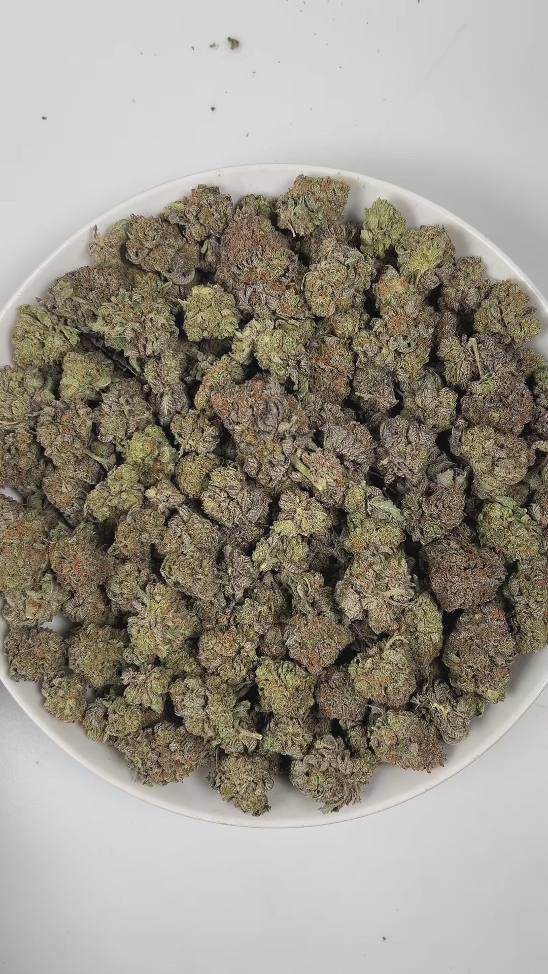 PUFFY Bubba Kush is an indica-dominant hybrid THCa strain, crafted from the legendary lineage of OG Kush × Afghani Indica. The aroma is a captivating blend of sharp gasoline, sweet bubblegum, and earthy woody notes, creating a strikingly bold yet playful scent profile. Visually striking, the buds are dense and resin-packed, shimmering with frosty trichomes over deep green and purple hues accented by bright orange hairs. Consumers often describe the effects as a wave of full-body relaxation that eases stress