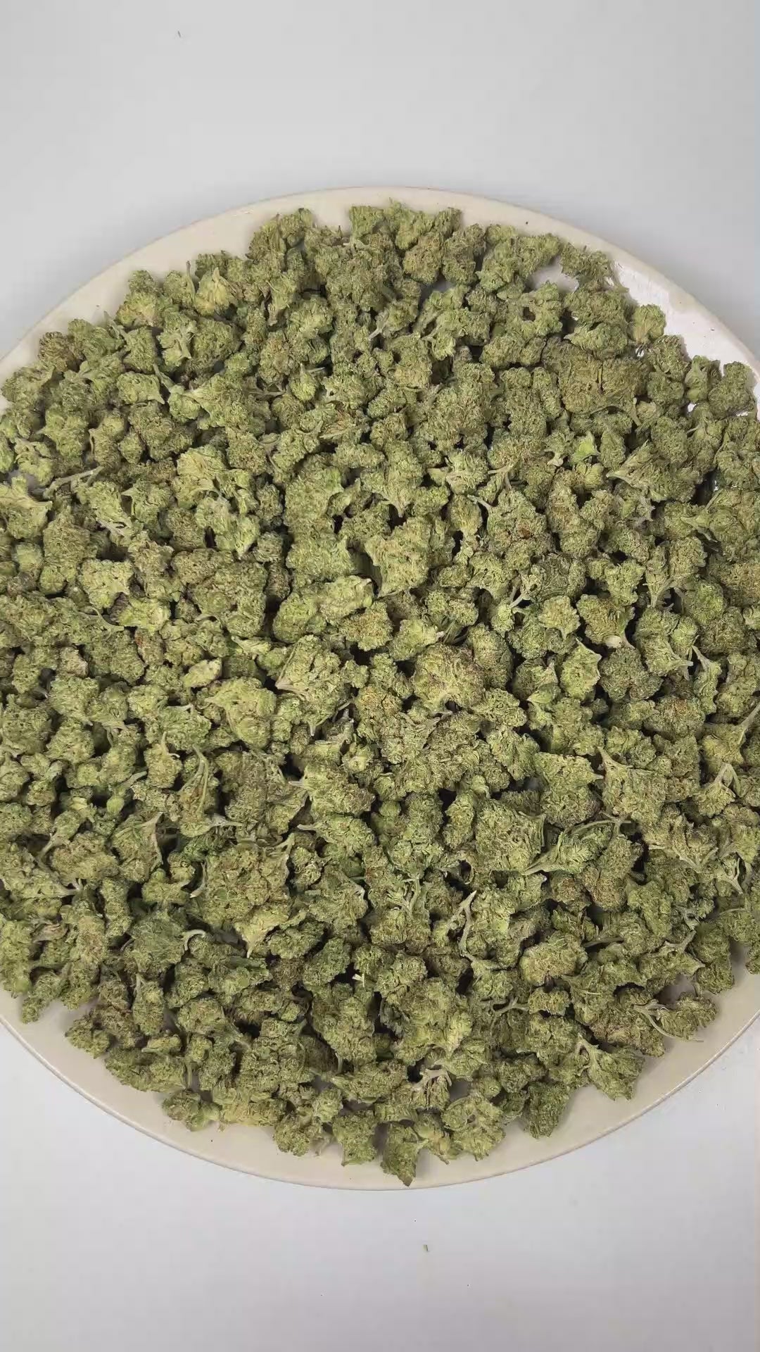 PUFFY Black Cherry (smalls) is an indica hybrid THCa strain derived from a renowned genetic cross of Ken’s OG and Granddaddy Purple. The aroma is a complex blend of herbal freshness layered with gassy, fuel-like sharpness and deep cedar undertones. Visually, dense forest green buds with purple hues and fiery orange pistils are coated in sticky trichomes. Consumers often report an uplifting euphoric experience accompanied by a deep sense of relaxation and a pleasantly positive, easygoing mood. 