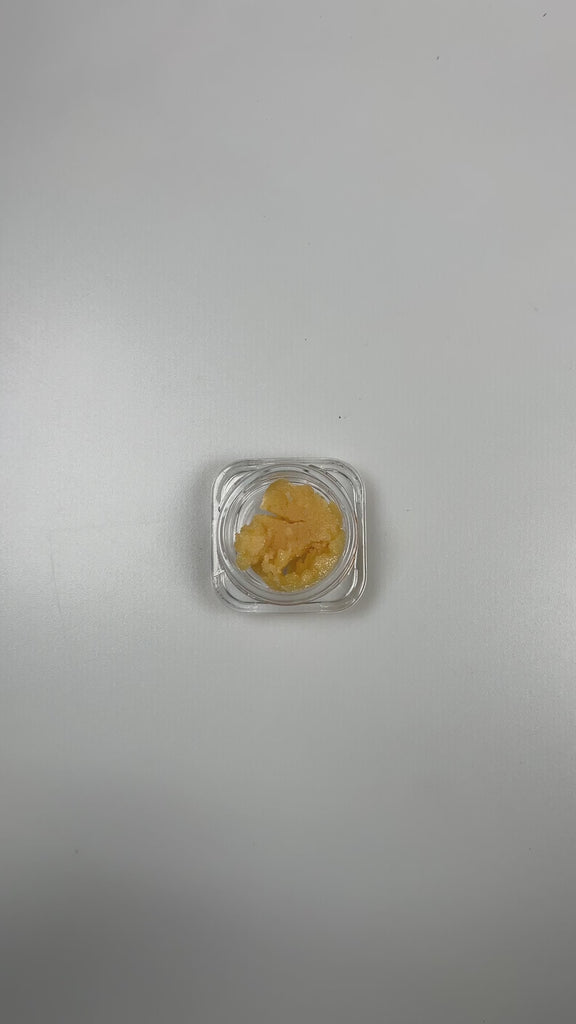 PUFFY THCa Pineapple Express: The unique whipping technique required to produce badder causes the cannabinoids to crystalize and create a smooth, creamy consistency. This wax is ultra-potent and easy to load onto a dab nail, thanks to its soft and malleable form.
