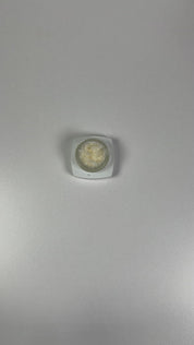 PUFFY THCa White Runtz: Extract crumble using butane or liquefied petroleum gas. This type of concentrate is extremely potent, and the crumb-like consistency makes it easy to dose.