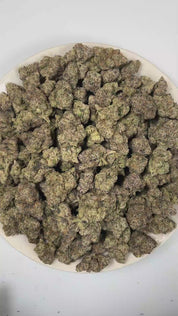 PUFFY Runtz is a balanced hybrid THCa strain, expertly crafted by crossing the legendary Original Z and Gelato. The aroma delivers a burst of confectionery sweetness, crisp citrus brightness, and a robust diesel backbone. Visually, dense forest green and purple buds with orange pistils are coated in sparkling, frosty trichomes. Consumers often report a balanced high that combines uplifting mental euphoria with gentle physical relaxation, promoting creativity and sociability. 