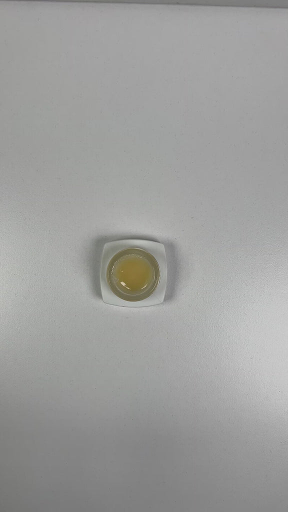 PUFFY THCa Lato Pop: The unique whipping technique required to produce badder causes the cannabinoids to crystalize and create a smooth, creamy consistency. This wax is ultra-potent and easy to load onto a dab nail, thanks to its soft and malleable form.