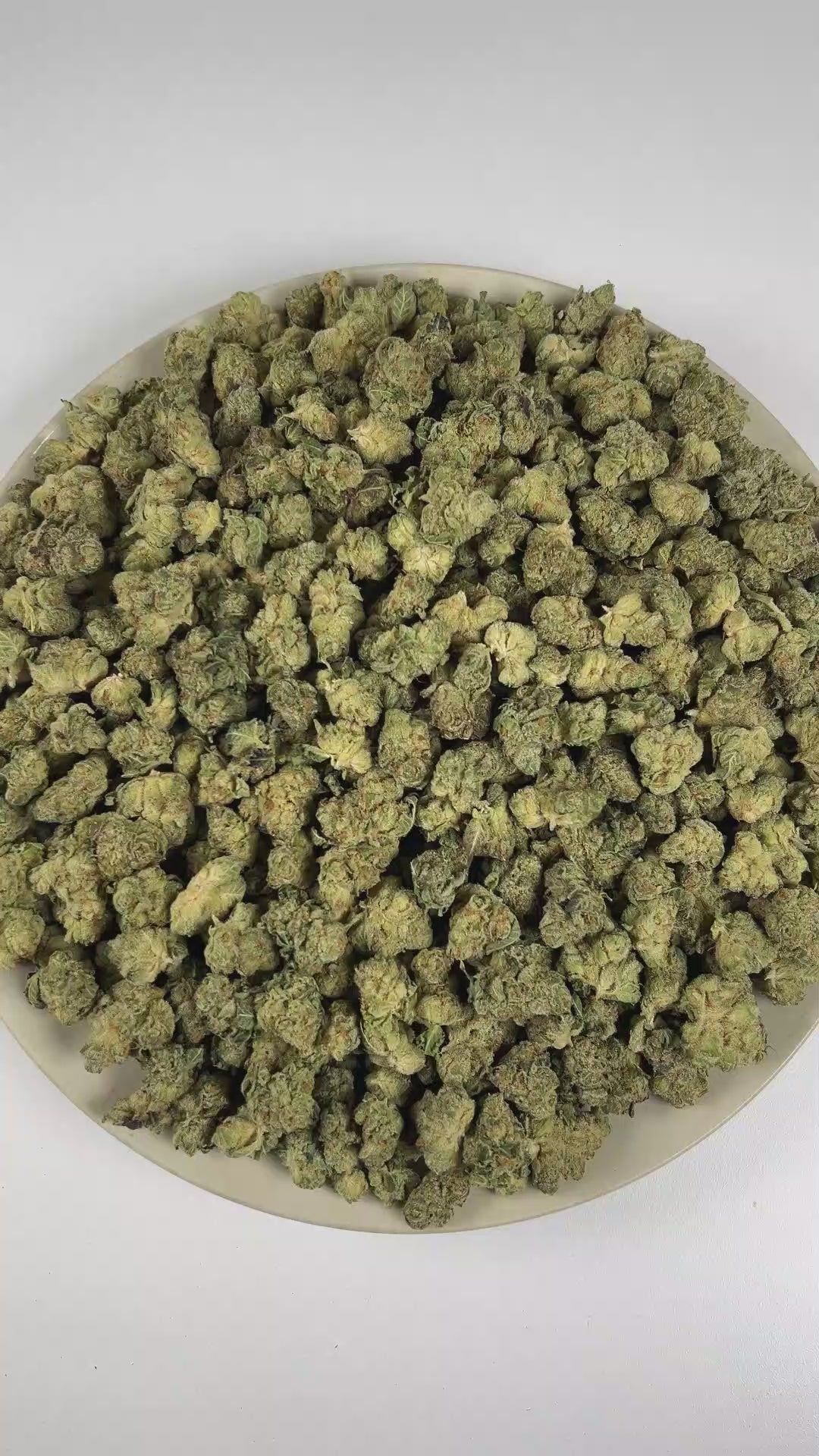 PUFFY Modified Grapes (smalls) is a balanced hybrid THCa strain crafted from the exceptional cross of GMO and Purple Punch. The aroma is a sweet and inviting blend of honey and ripe berries, complemented by subtle herbal notes. Visually, dense forest green buds with purple hues and fiery orange pistils are coated in sticky trichomes. Consumers often report a lifting wave of euphoria that elevates mood, sparks creativity, encourages warm and friendly social interactions, and promotes a relaxing experience id
