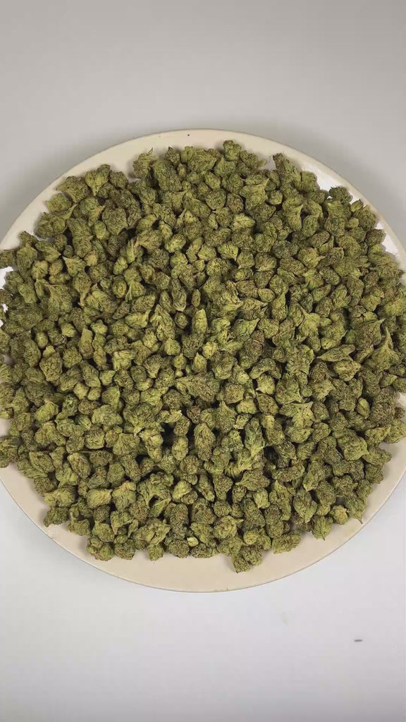 PUFFY Fire OG (smalls) is an indica-dominant hybrid THCa strain resulting from the expertly blended union of OG Kush and SFV OG Kush. The aroma opens with bold diesel and pungent gassy notes, finishing with a crisp, earthy pine scent. Visually, dense forest green buds with purple hues and fiery orange pistils are coated in sticky trichomes. Consumers often report a euphoric uplift that gradually settles into deep body relaxation, leaving them feeling calm, relaxed, and at ease. 