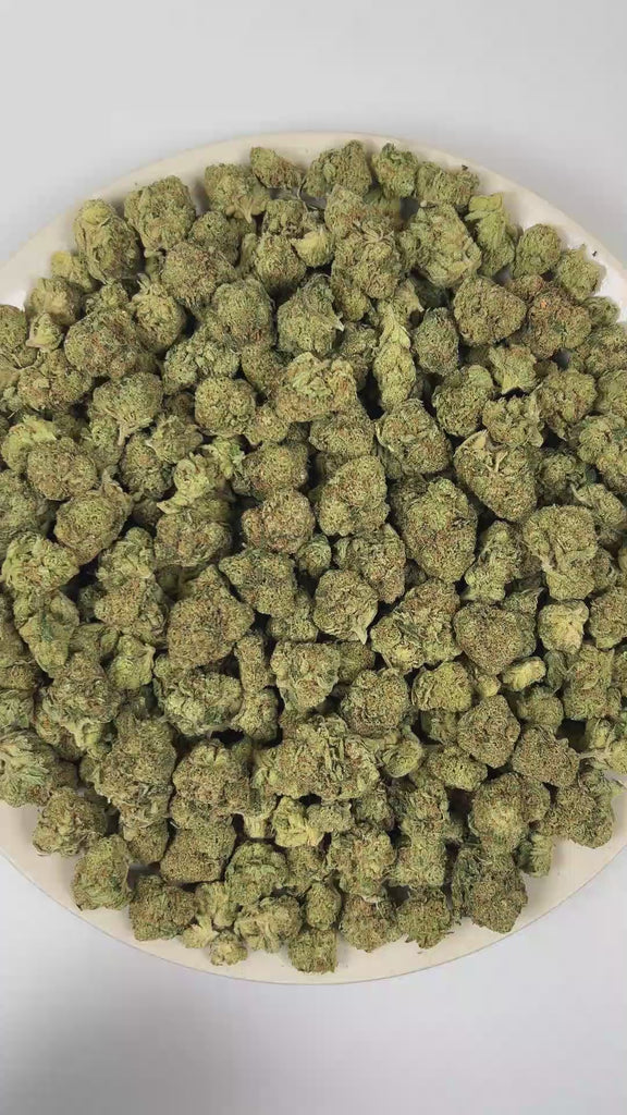 PUFFY Alien OG is a balanced hybrid THCa strain, spawned from the renowned pairing of Tahoe OG and Alien Kush. The aroma presents a well-balanced blend of pine, earthy undertones, and smooth cream. Visually, dense green buds with purple hues and fiery orange pistils are coated in sticky trichomes. Consumers often report a fast-onset cerebral high that brings euphoria, uplifted mood, creativity, and focus, followed by soothing body relaxation. 
