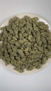 PUFFY Galactic Gas is an indica-dominant hybrid THCa strain rooted in the premium lineage of  Gelato 45 and Gushers. The aroma opens with sweet candy notes, unfolds into vibrant fruity undertones, and finishes with a rich, gassy edge. Visually, dense forest green buds with purple hues and fiery orange pistils are coated in sticky trichomes. Consumers often report an uplifting sense of euphoria and enhanced mental clarity that gradually gives way to a soothing wave of deep physical relaxation. 