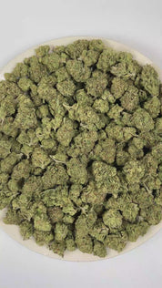 PUFFY Sour Z is a sativa-dominant hybrid THCa strain, emerging from the renowned pairing of Sour Diesel and The Original Z. The aroma is a vibrant fusion of sweet candy notes, zesty citrus, and pungent diesel undertones. Visually, dense forest green buds with purple hues and fiery orange pistils are coated in sticky trichomes. Consumers often report a euphoric, mood-lifting experience that sparks happiness, boosts energy and creativity, and encourages a more social and engaging vibe. 