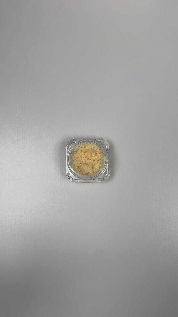 PUFFY THCa Candy Glue: Extract crumble using butane or liquefied petroleum gas. This type of concentrate is extremely potent, and the crumb-like consistency makes it easy to dose.