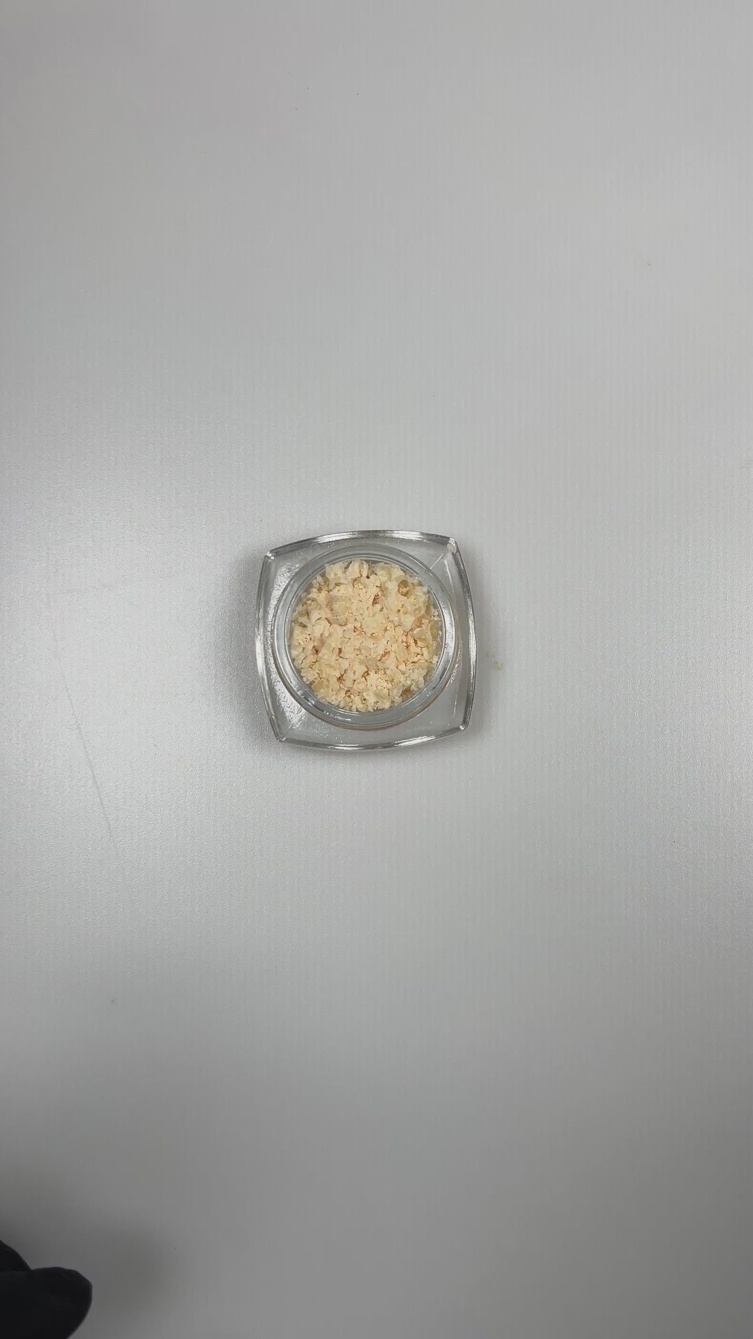 PUFFY THCa Blulato: Extract crumble using butane or liquefied petroleum gas. This type of concentrate is extremely potent, and the crumb-like consistency makes it easy to dose.
