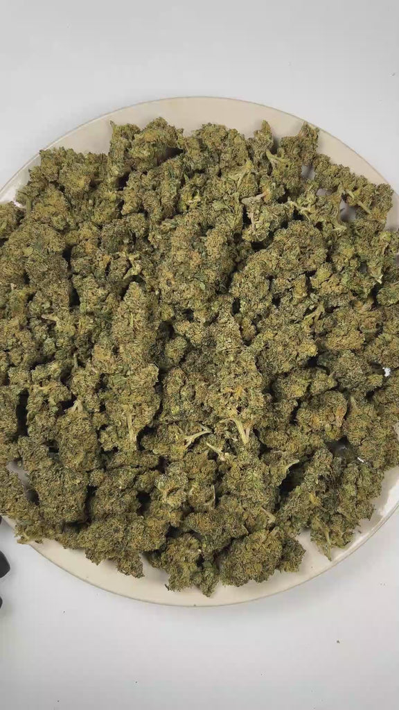 PUFFY Super Lemon Haze is a sativa-dominant hybrid THCa strain crafted through the refined pairing of  Lemon Skunk and Super Silver Haze. The aroma opens with sharp notes of fresh lemons and pungent chemical undertones, finishing with a bright, zesty burst. Visually, dense vivid green buds with purple hues and fiery orange pistils are coated in sticky trichomes. Consumers often report that it provides an energizing boost, elevates mood with a sense of euphoria, and sharpens mental clarity and alertness. 