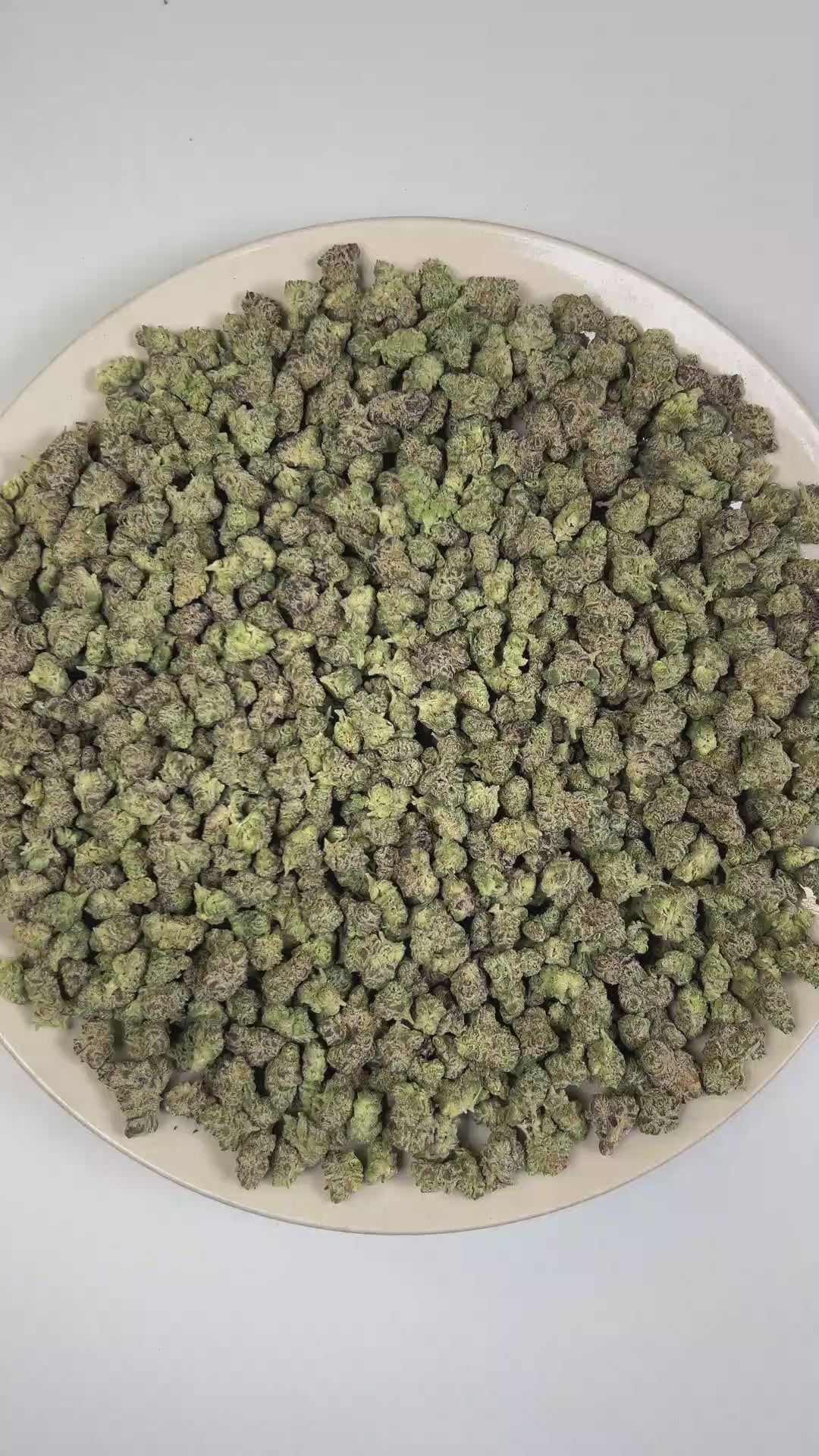 PUFFY Alaskan Ice (smalls) is a sativa-dominant hybrid THCa strain born from the legendary pairing of White Widow and Haze. The aroma features a refreshing blend of sweet melon, earthy pine, and subtle spicy notes. Visually, dense forest green buds with purple hues and fiery orange pistils are coated in sticky trichomes. Consumers often report experiencing a euphoric and uplifted state accompanied by enhanced creativity, energetic motivation, and a focused, clear-minded experience. 