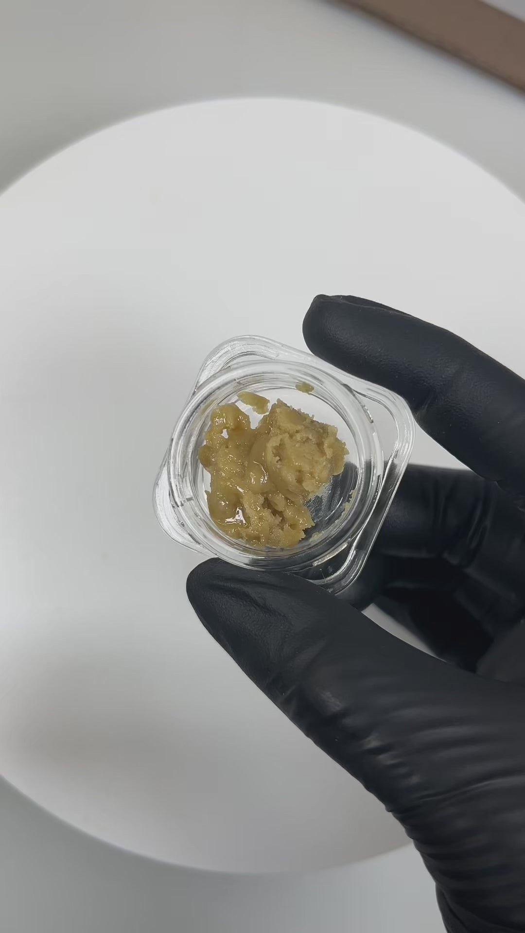 Puffy Madd Fruit is an indica-dominant THCa strain with a vibrant citrus profile, blended with juicy fruit sweetness and tropical undertones. It delivers an uplifting, euphoric cerebral buzz that eases into deep body relaxation, perfect for unwinding.